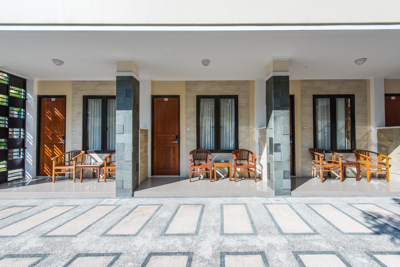 Hotel Wisma Djaja Syariah Bojonegoro Экстерьер фото